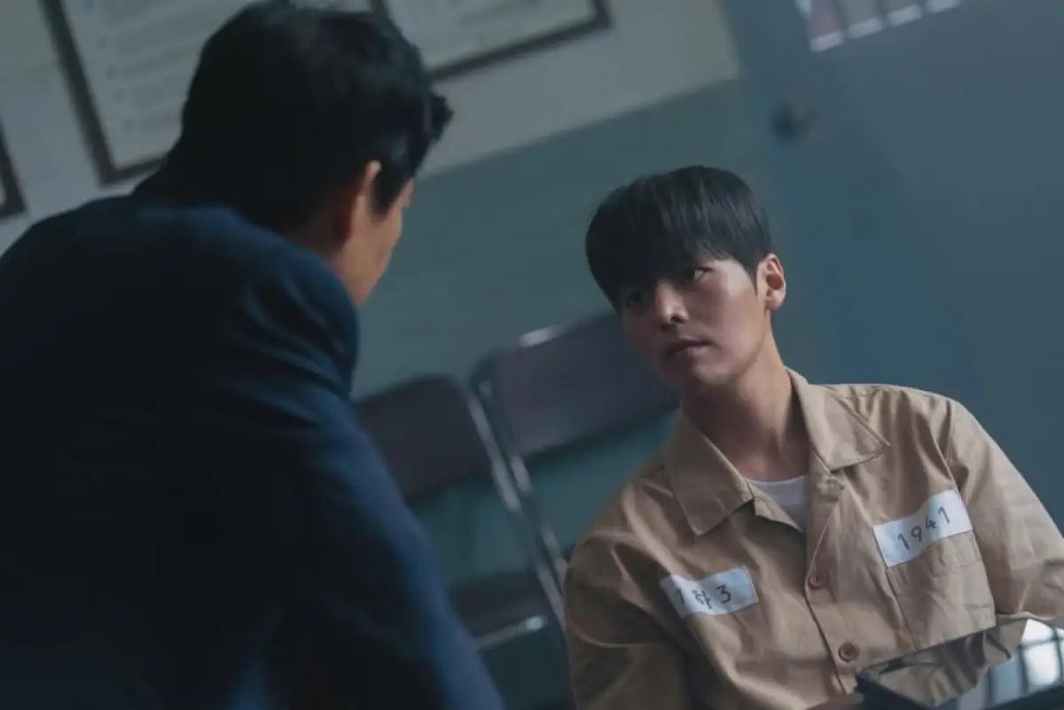 Sinopsis K-Drama Bloody Flower: Pembunuh Berantai yang Mampu Menyembuhkan Penyakit