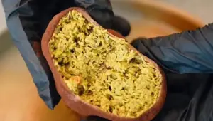 6 Rekomendasi Tempat Dubai Chewy Cookie di Jakarta yang Viral di Media Sosial (Sumber : Instagram/@namelaka.id)