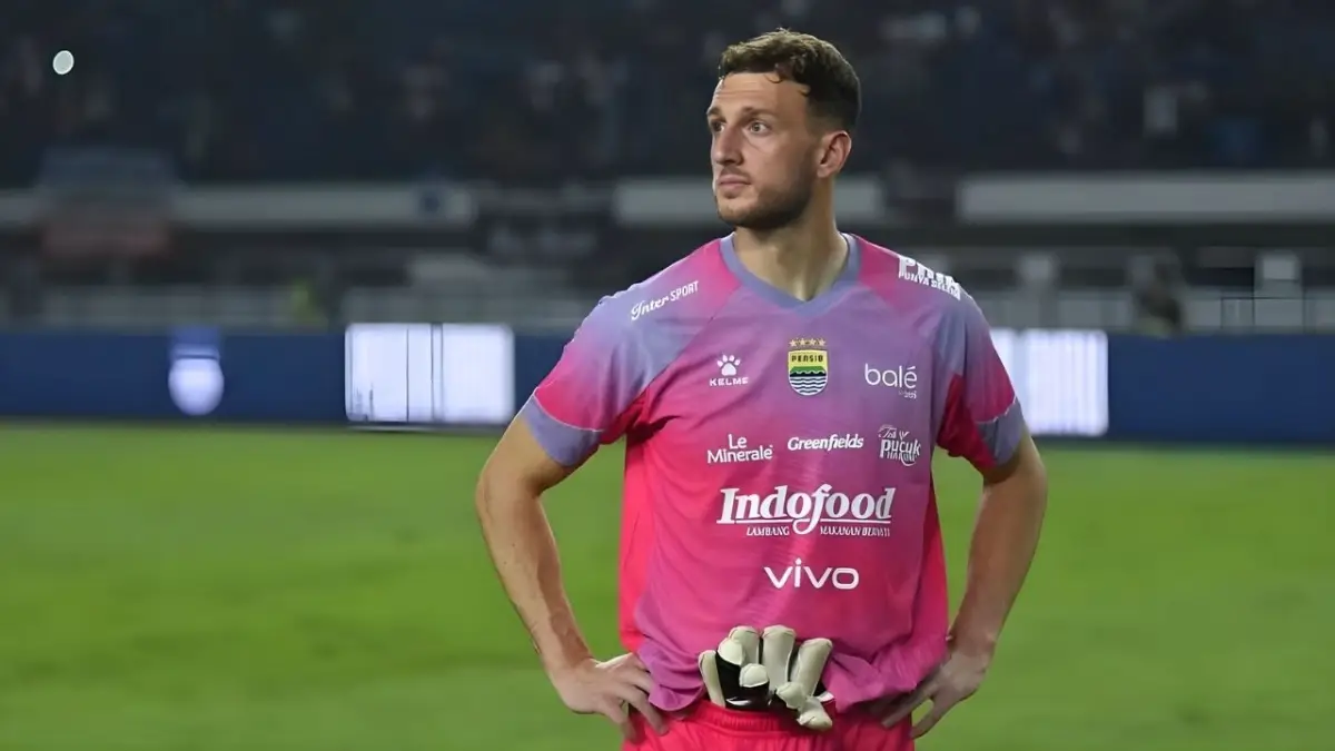 Adam Pryzbek Dicoret untuk BRI Super League, Masih Dipertahankan di ACL Two