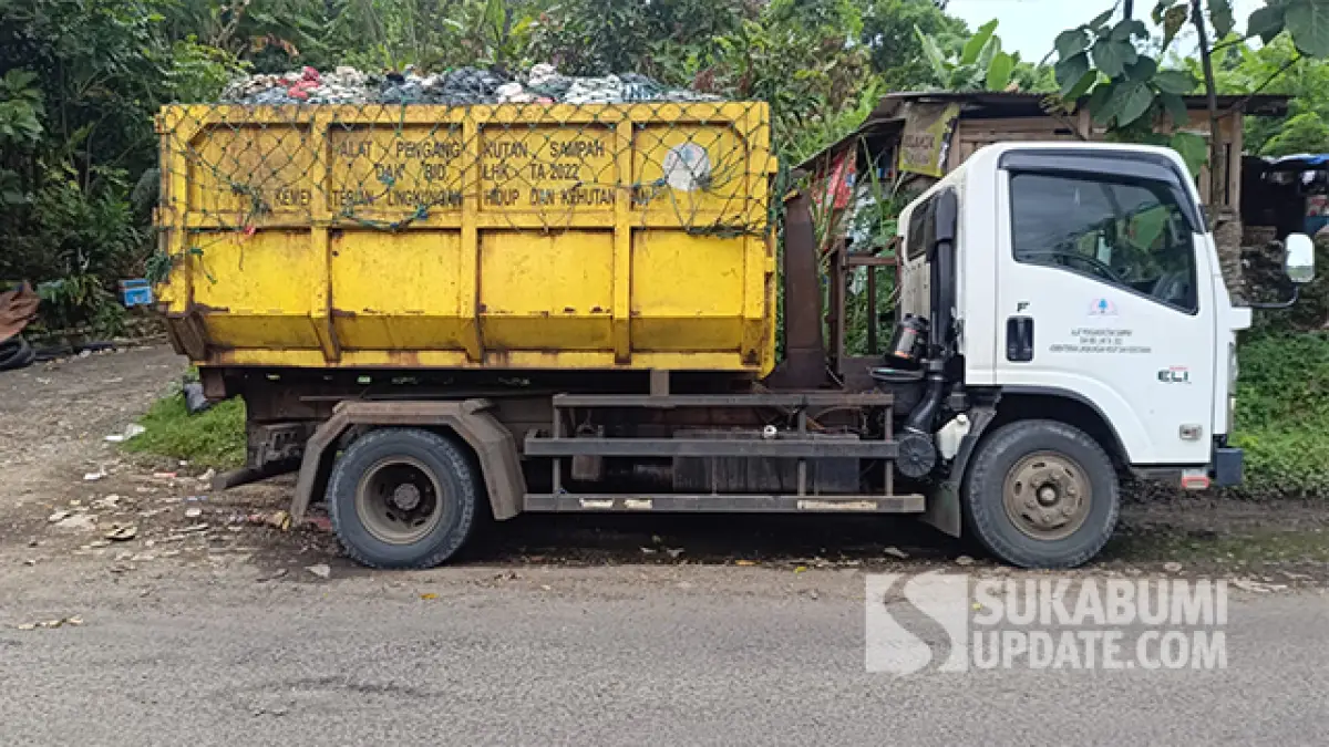 Banyak Sampah Berserakan di Palabuhanratu, DLH Sukabumi: Butuh 500 Unit Armada Tambahan