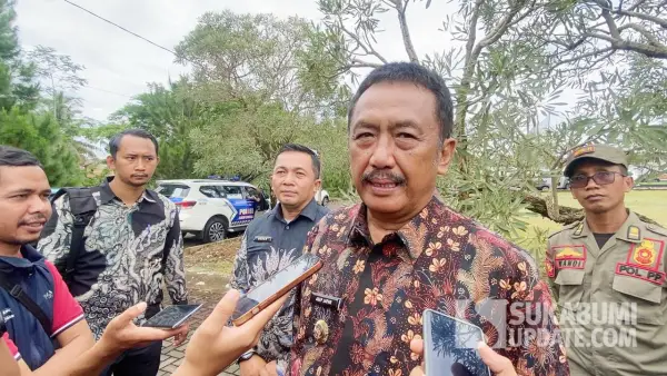 Bupati Sukabumi Asep Japar usai menghadiri peresmian Sekolah Praditya Adhiguna Global School di Kota Sukabumi bersama Gubernur Jawa Barat, Dedi Mulyadi, Jumat (13/02/2026) | Foto : Dokpim