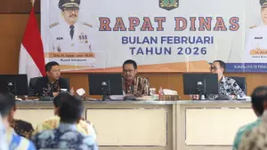 Bupati Sukabumi, Asep Japar saat menggelar rapat dinas Februari tahun 2026. Jumat (13/2/2026). (Sumber: Dokpim)