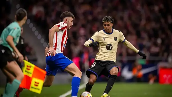 Aksi Lamine Yamal di laga menghadapi Atletico Madrid di ajang semifinal Copa del Rey (Sumber: web/fcbarcelona.com)