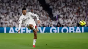 Aksi Trent Alexander Arnold di laga menghadapi Real Sociedad (Sumber: web/realmadrid.com)