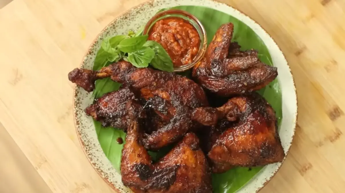 Resep Ayam Bakar Kecap Teflon, Hidangan Manis Gurih yang Bikin Ketagihan