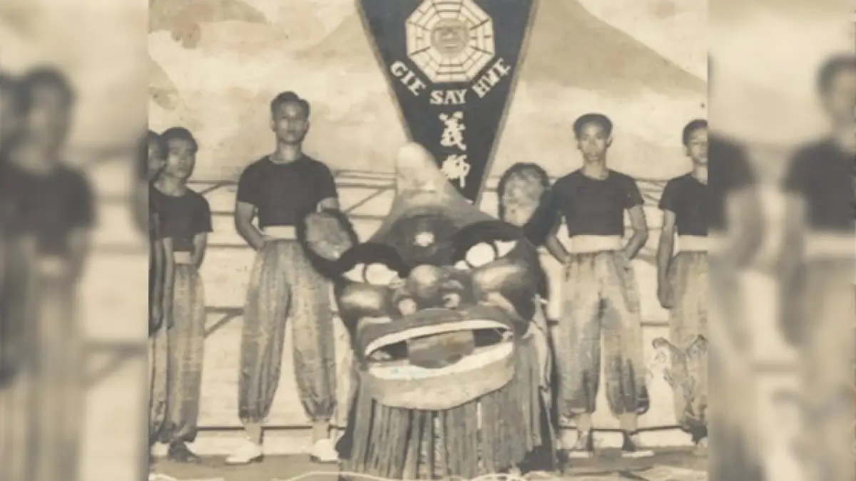 Arsip sejarah persaudaraan Gie Say.