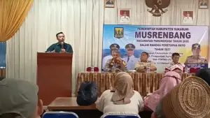 Anggota DPRD Kabupaten Sukabumi, Bayu Permana, dalam forum Musyawarah Perencanaan Pembangunan (Musrenbang) Kecamatan Parungkud, Jumat (13/2/2026) | Foto : Dok. warga