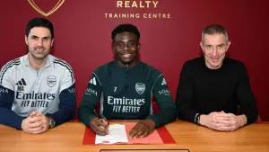 Bukayo Saka resmi memperpanjang kontrak bersama Arsenal hingga 2030. (Sumber: web/espn.com)