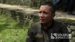 Anwar Satibi ayah NS, remaja 12 tahun yang meninggal dengan banyak luka di tubuh (Sumber: sukabumiupdate)