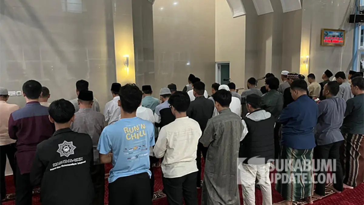 Amalan Penghapus Dosa, Doa Jeda Shalat Tarawih yuk Dibaca!