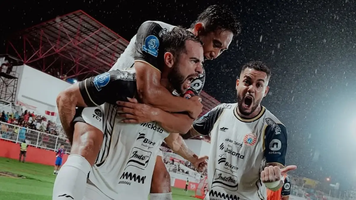 Menang Dramatis dari Malut United, Persija Samai Poin Persib Bandung