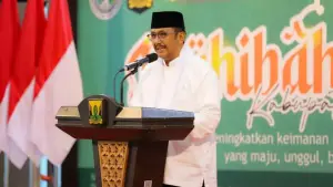 Bupati Asep Japar saat memberikan sambutan dalam pembukaan kegiatan Muhibah Ramadan Tingkat Kabupaten Sukabumi Tahun 2026. (Sumber Foto: Prokompim Pemkab Sukabumi)
