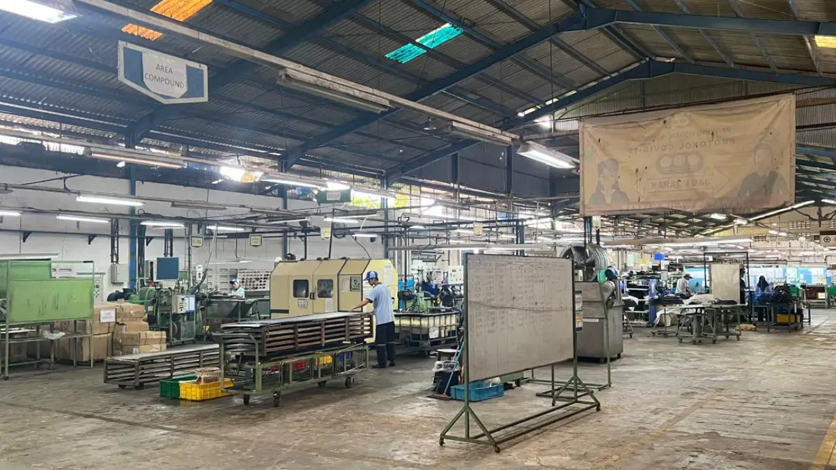 Dua Pabrik di Cicurug Sukabumi Diduga Beroperasi Tanpa Izin: Produsen Produk Karet, Spon dan Karung