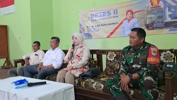 Wakil Ketua Komisi II DPRD jabar, Lina Ruslinawati saat melangsungkan reses di Desa Margaluyu, Kecamatan Sukaraja, Kabupaten Sukabumi. Rabu (25/2/2026).