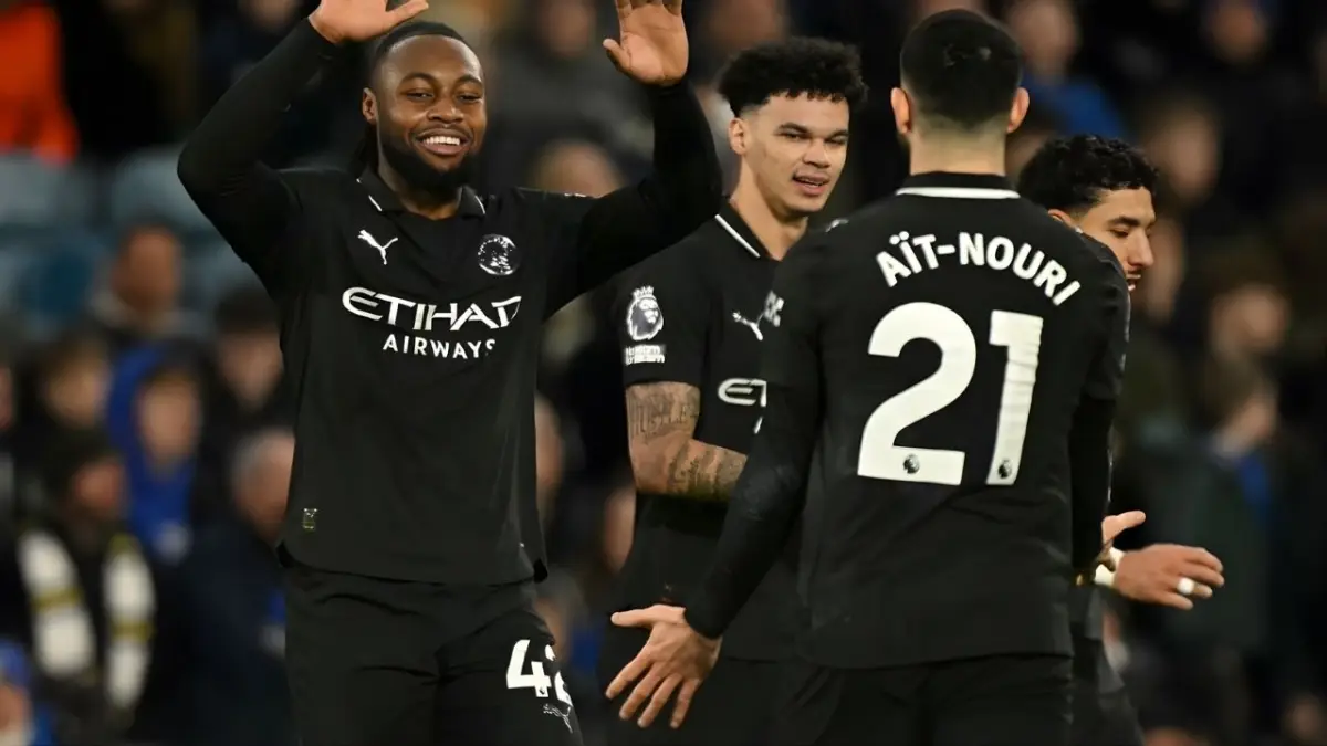 Curi Poin Penuh dari Markas Leeds United, Manchester City Tempel Ketat Arsenal