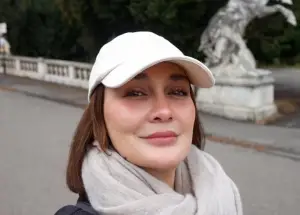 Arus Sungai Deras, Luna Maya Nyaris Tenggelam Saat Syuting Film Suzzanna (Sumber : Instagram/@lunamaya)