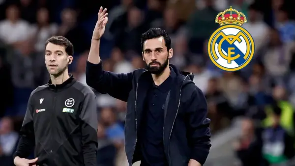 Para pendukung Real Madrid memberikan cemoohan pada Alvaro Arbeloa di Stadion Santiago Bernabeu setelah Los Blancos kalah 0-1 dari Getafe. (Sumber : web/en.as.com)
