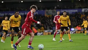 Liverpool harus menelan kekalahan kesembilan musim ini, setelah harus mengakui keunggulan Wolverhampton 2-1 (Sumber: web/espn.com)