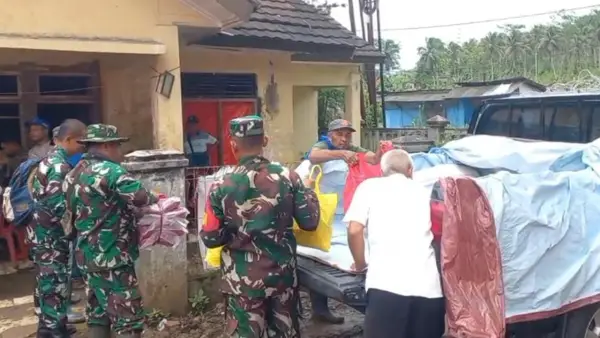 Bantuan Logistik BPBD yang disalurkan kepada para korban pergerakan tanah di BAntargadung, Sukabumi. Rabu (4/3/2026). (Sumber: Istimewa)