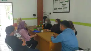 Pendampingan Psikologis yang diberikan oleh DP3A Sukabumi kepada tiga korban asusila. (Sumber: Istimewa)