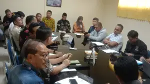 Pengawasan perizinan perusahaan di Kabupaten Sukabumi (Sumber: dok satpol pp)