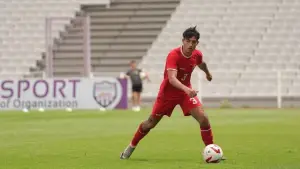 Aksi Tim Geypens saat membela Timnas Indonesia U-20 di Toulon Cup (Sumber: Instagram/@timgeypens_)