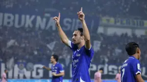 Selebrasi Andrew Jung setelah mencetak gol ke gawang Persik di ajang Super League (Sumber: web/persib.co.id)