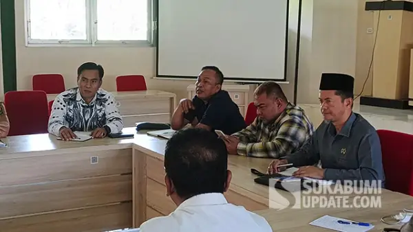 Komisi I DPRD Kabupaten Sukabumi menggelar rapat kerja bersama instansi terkait dan pengelola proyek Tol Bocimi Seksi 3 di kantor BKPSDM Kabupaten Sukabumi, Selasa (10/3/2026). (Sumber : SU/Ibnu Sanubari).