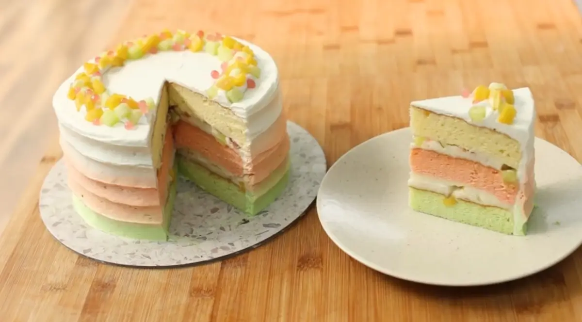 Resep Es Campur Cake, Inspirasi Kue Lebaran yang Beda dari Biasanya