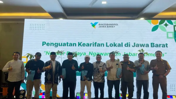 Anggota DPRD Jabar, Muhammad Jaenudin, bersama Bakesbangpol mendorong pelestarian lingkungan berbasis kearifan lokal di Sukabumi, Senin (9/3/2026) | Foto : Tim Adc