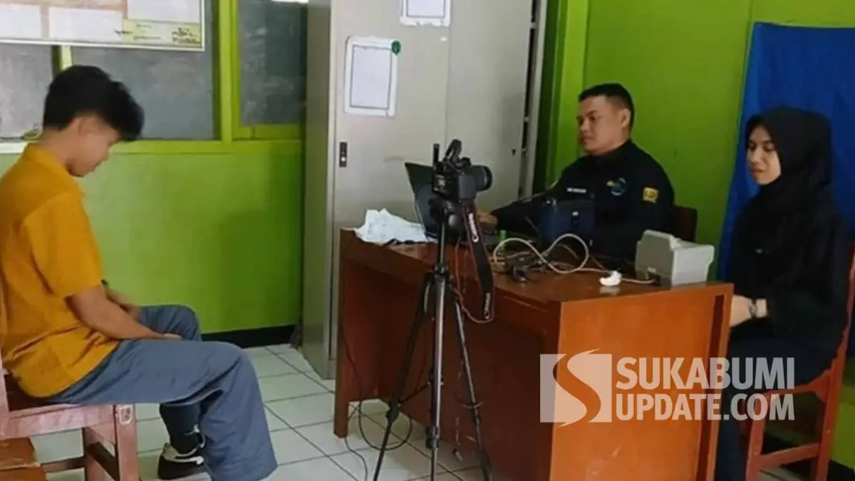 Jemput Bola ke Cireunghas, Disdukcapil Sukabumi Terbitkan Puluhan Dokumen Adminduk