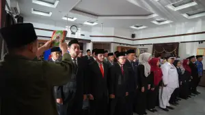 Prosesi pengambilan sumpah/janji jabatan di lingkungan Pemerintah Kota Sukabumi digelar di Ruang Utama Balai Kota, Selasa (10/3/2026) | Foto : Dokpim