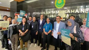 Koalisi masyarakat sipil saat menggugat Presiden ke PTUN soal Perjanjian Dagang ART Indonesia–AS. Rabu (11/3/2026). (Sumber: Istimewa)