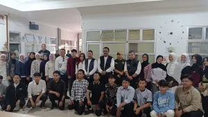 Kepala Dinas Pendidikan Deden Sumpena dan Bpati Sukabumi Asep Japar | Foto : Ist