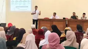 Proses sosialisasi serta penyerahan nomor kavling hunian baru kepada para penyintas bencana pergerakan tanah, Cikadu, Palabuhanratu. Rabu (11/3/2026). (Sumber: Istimewa)