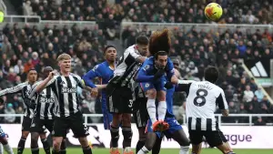 Duel Marc Cucurella saat menghadapi Newcastle United (Sumber: web/chelsea.com)