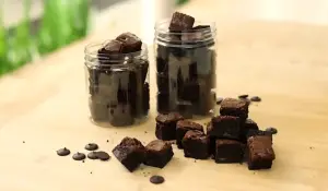 Resep Fudgy Brownie Bite, Manisnya Coklat yang Menggoda Buat Hampers Lebaran (Sumber : Youtube | Devina Hermawan)