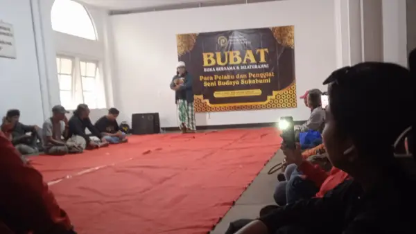 Pelaksanaan Buka Bersama dan Silaturahmi (BUBAT) Para pelaku dan penggiat seni budaya di Sukabumi, Sabtu (14/3/2026). (Sumber: Istimewa)