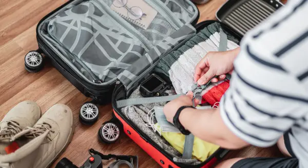 Ilustrasi persiapan mudik (Sumber : freepik/@jcomp)