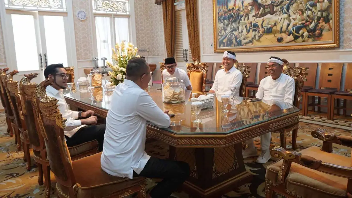 Bertemu Gubernur Dedi Mulyadi, Ayep Zaki Dorong Pembetonan Jalan Merbabu Kota Sukabumi