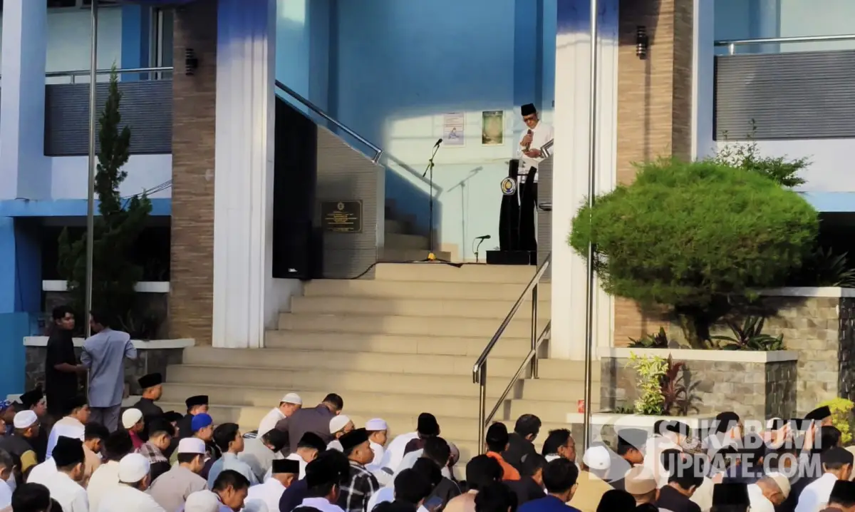 Hadiri Salat Id Muhammadiyah di UMMI, Wali Kota Sukabumi Ayep Zaki Sampaikan Maaf