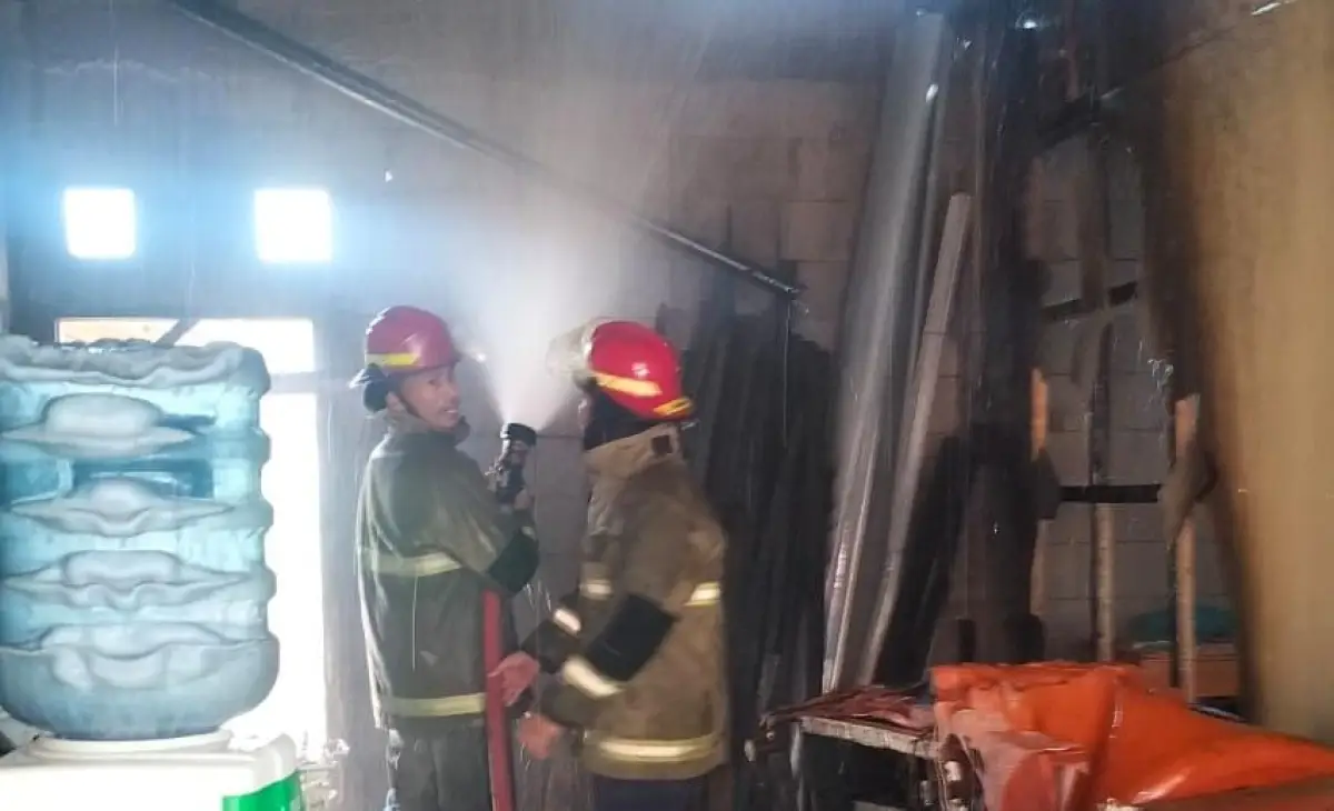 Petang Lebaran, Kios di Pasanggrahan Sagaranten Terbakar