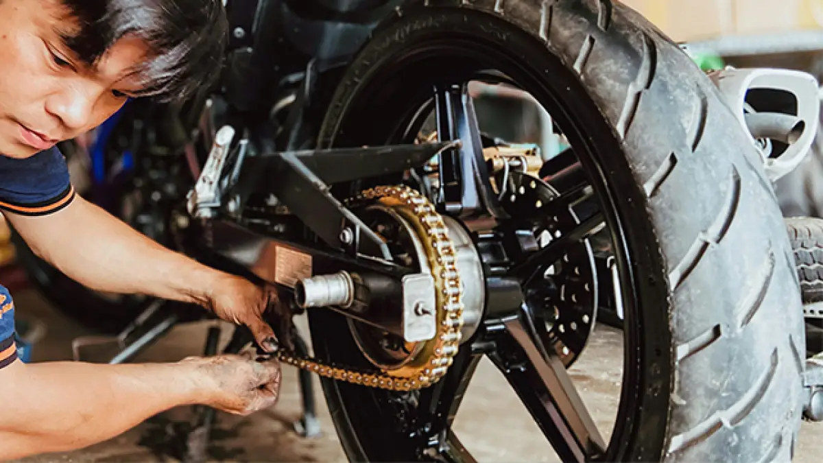 Pulang Mudik Habis Terjebak Macet di Sukabumi? Ini 8 Cara Rawat Motor Agar Tetap Prima