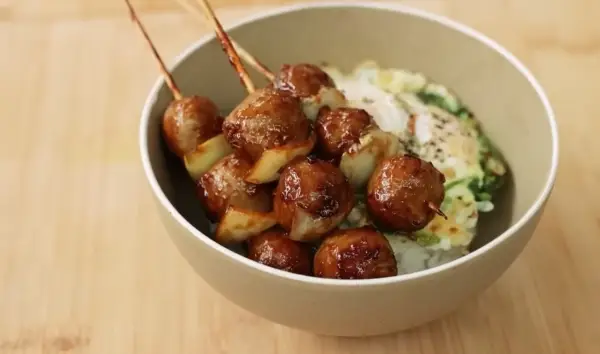 Resep Nasi Bakso Bakar, Menu Praktis dan Mudah Untuk Sarapan (Sumber : Youtube | Devina Hermawan)