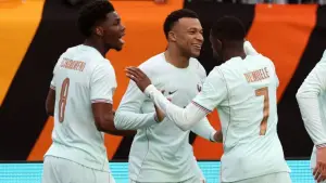 Selebrasi Kylian Mbappe setelah mencetak gol untuk Timnas Prancis (Sumber: web/espn.com)