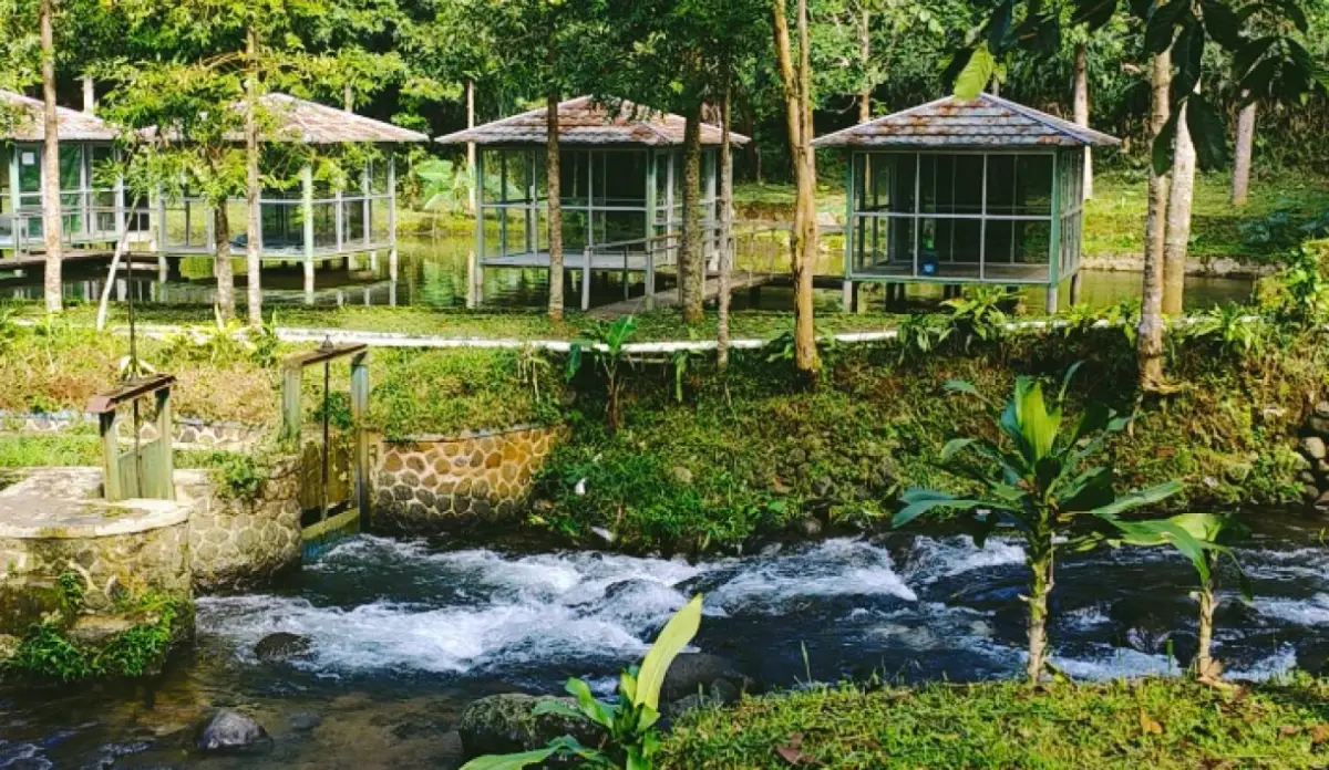 Tempat Niis Baru di Pasir Datar Sukabumi, Sejuk dan Asri Bikin Betah