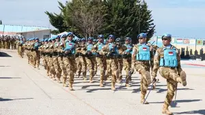 Satgas Kontingen Garuda TNI UNIFIL saat upacara Penganugerahan, di lapangan Soekarno Markas Satgas Indobatt UNP 7-1, Adchit Al Qusayr, Lebanon Selatan. Kamis (27/02/2025). (Sumber : PuspenTNI).