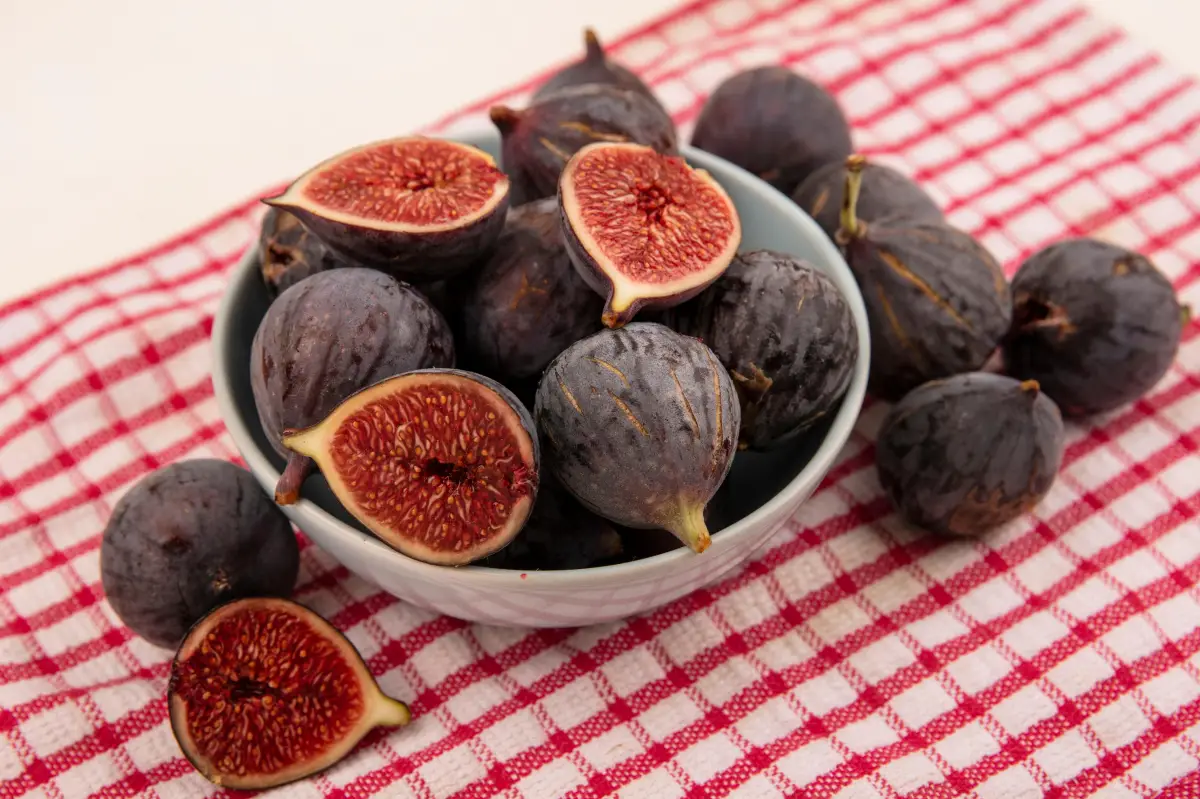 7 Manfaat Buah Tin, Buah Istimewa yang Disebut dalam Al-Qur’an