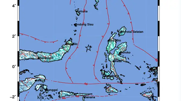 Pusat gempa berada di laut 127 km Tenggara Bitung. (Sumber : BMKG).