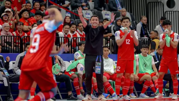 Aksi Hector Souto saat memimpin Timnas Futsal Indonesia di Piala Asia Futsal 2026 (Sumber: Instagram/@souto.h)
